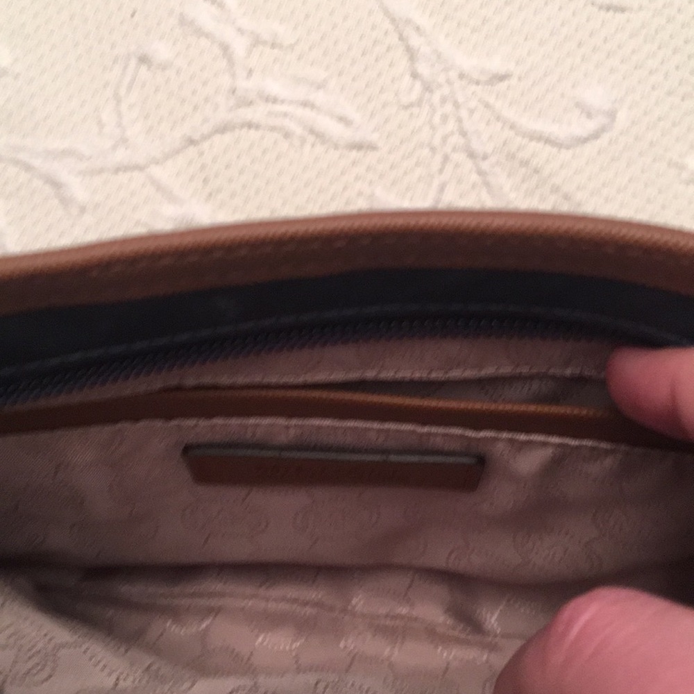 Michael Kors crossbody bag - Picture 3 of 3